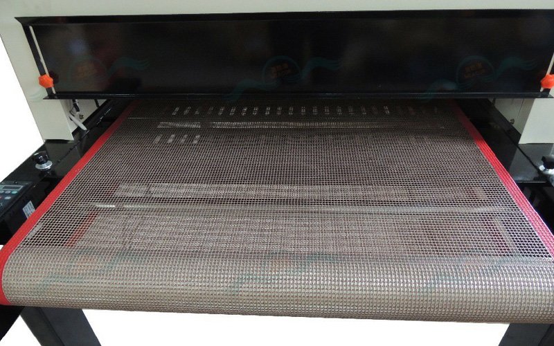 How to Determine When to Replace a PTFE Conveyor Belt